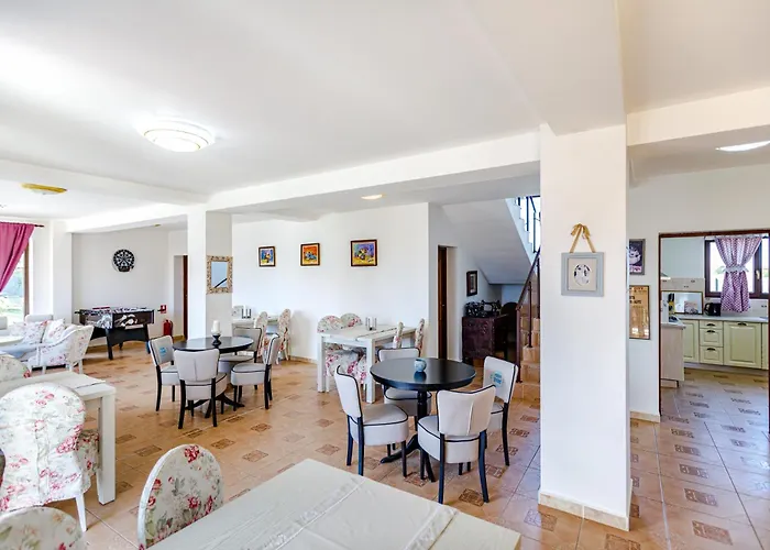 Sacalaz Pensionat 3*